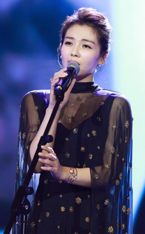 加妈祖春祭大典警督护航旁边全是大人物开元棋牌app刘涛这排场无人能比参(图4)